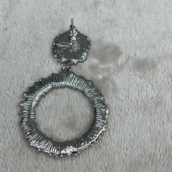 Shein Large Dangle Earrings Silver Tone Metallic Chunky Textured  NWT - Picture 4 of 5